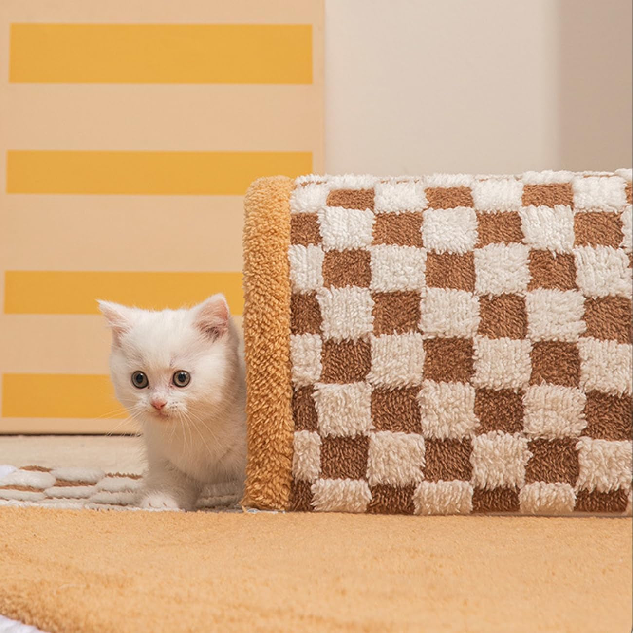 2-in-1 Plush Pet Bed Tunnel – Cozy Hideaway for Cats & Small Dogs